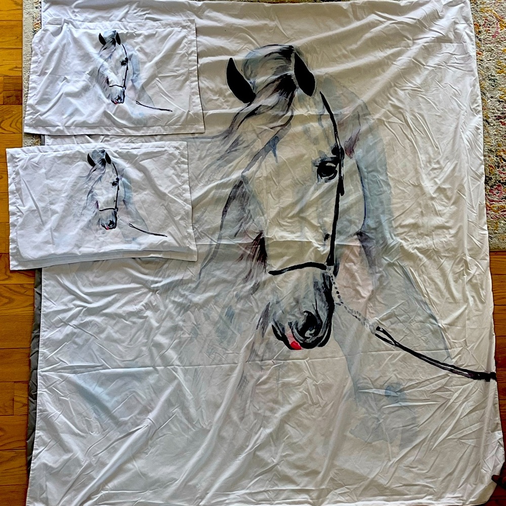 Horse Duvet - Fits Double but could also fit a Queen with two matching shams.